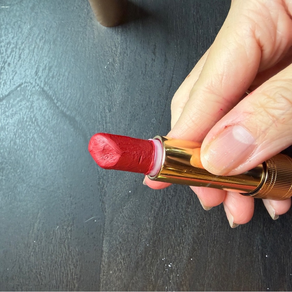 GUCCI ROUGE À LÈVRES MAT LIPSTICK - Picture 5 of 8